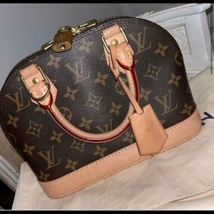 Louis Vuitton purse